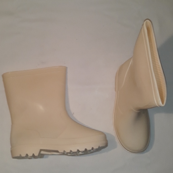Girl cream rain boots - Picture 1 of 5